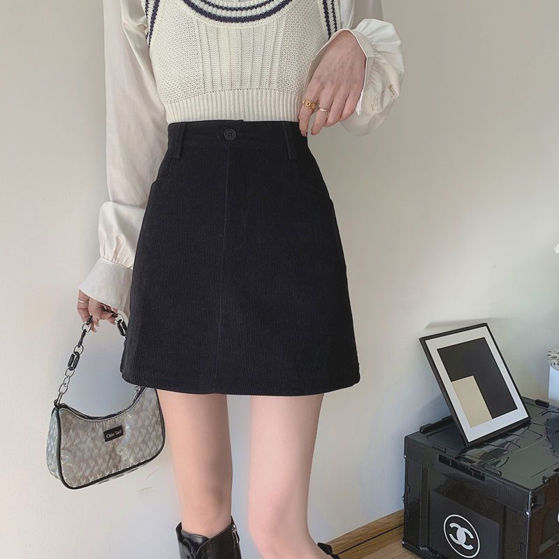 Fat mm プラスサイズ女性用コーデュロイ Aラインスカート、秋、新デザイン、ハイウエスト、ブラック、スリム、ヒップにぴったり合うショートスカート