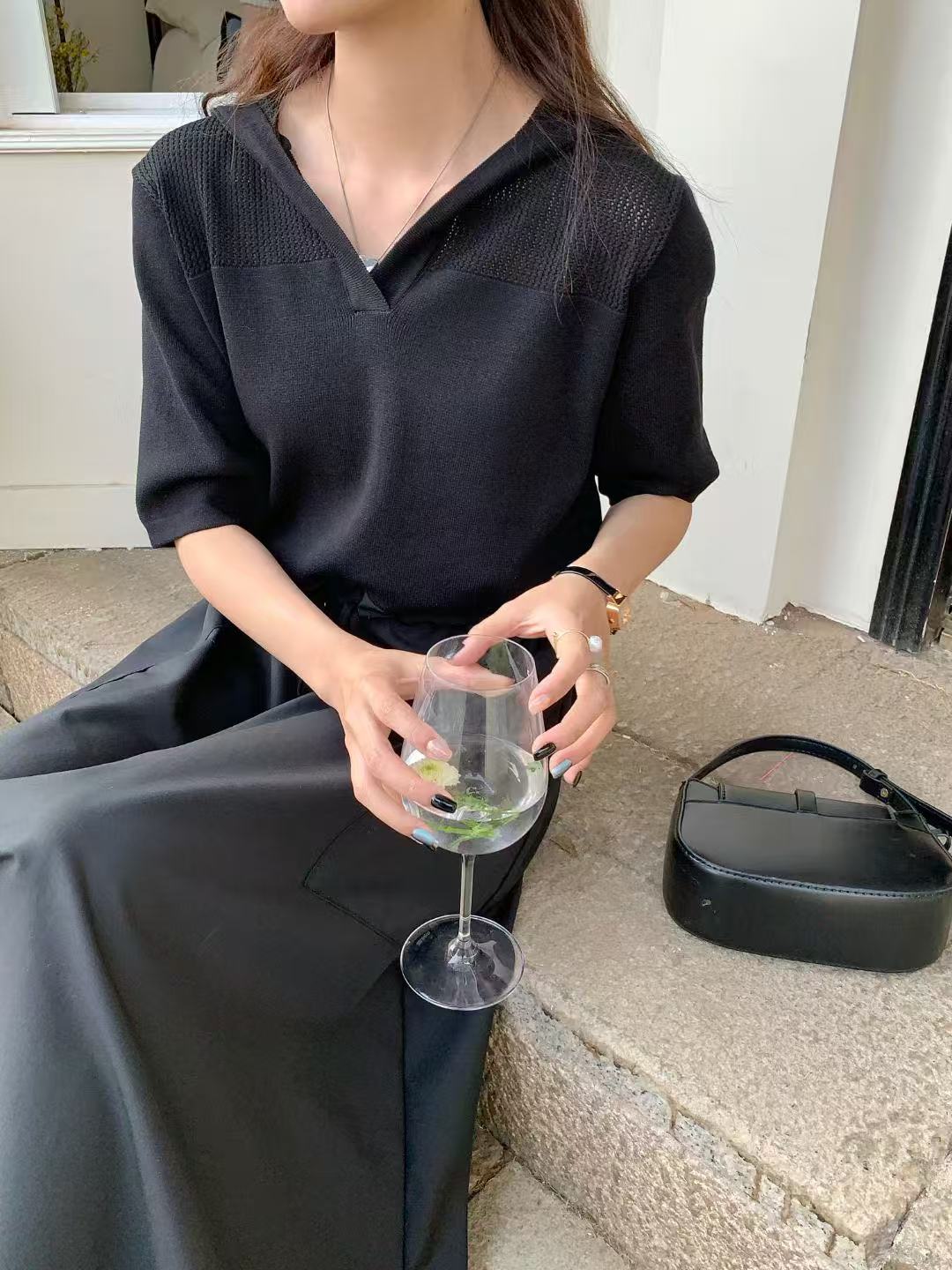 上品ブラックワンピース