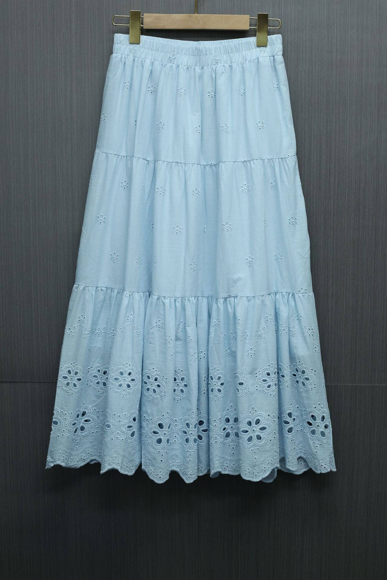 カジュアルスカート 花柄刺繍 Aライン スカート薄手 コットン素材